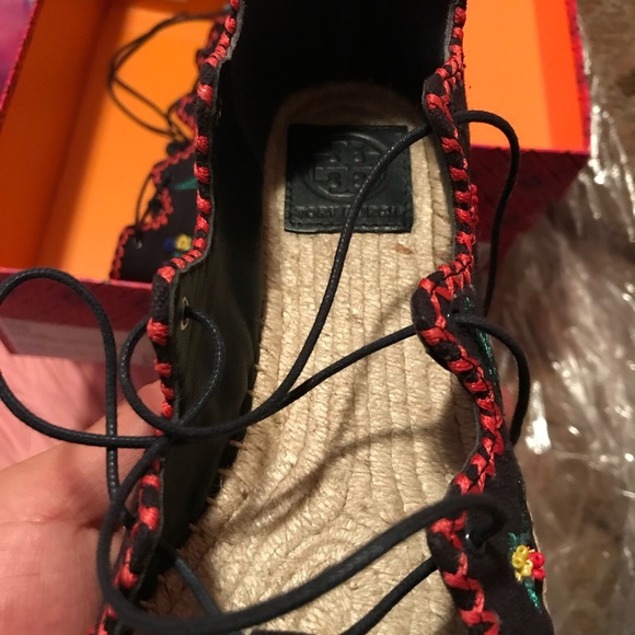 Tory Burch lace up espadrilles - Picture 4 of 5